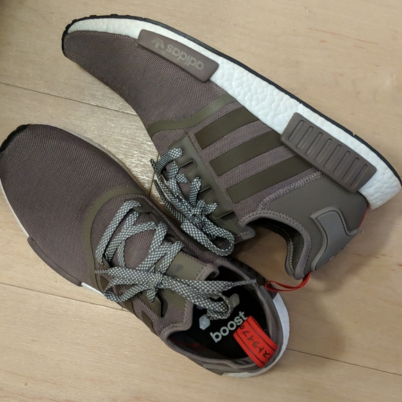 Adidas NMD_R1 size 11.5US men's gray NEW - Picture 4 of 5